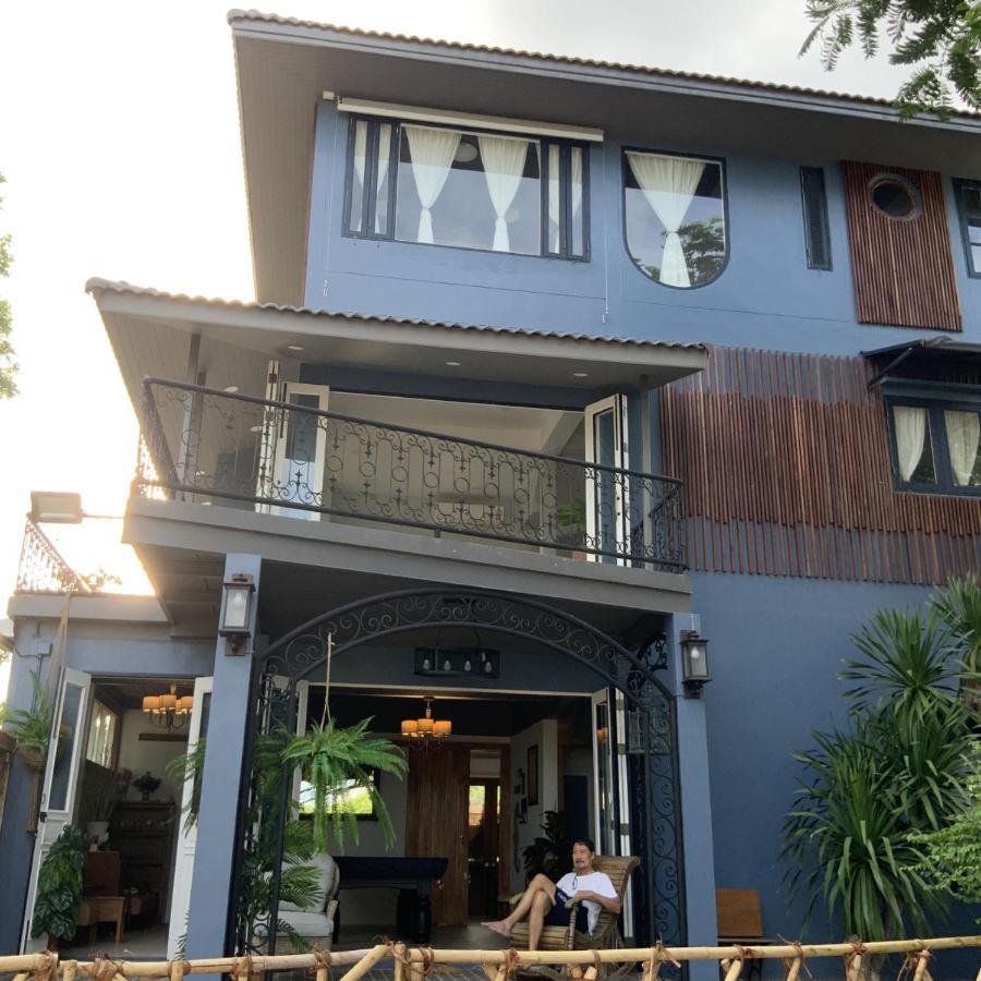 P.O.E Posh Homestay Petchaburi Esterno foto